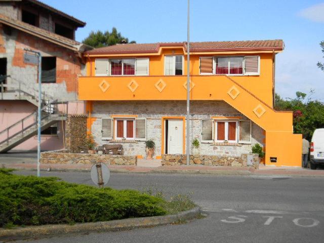 B&B Il Girasole Sant'Anna Arresi Ngoại thất bức ảnh