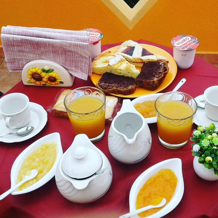 B&B Il Girasole Sant'Anna Arresi Ngoại thất bức ảnh