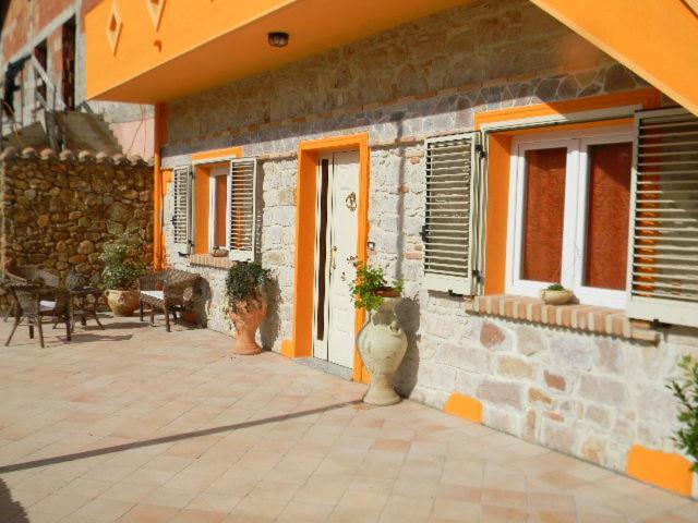 B&B Il Girasole Sant'Anna Arresi Ngoại thất bức ảnh