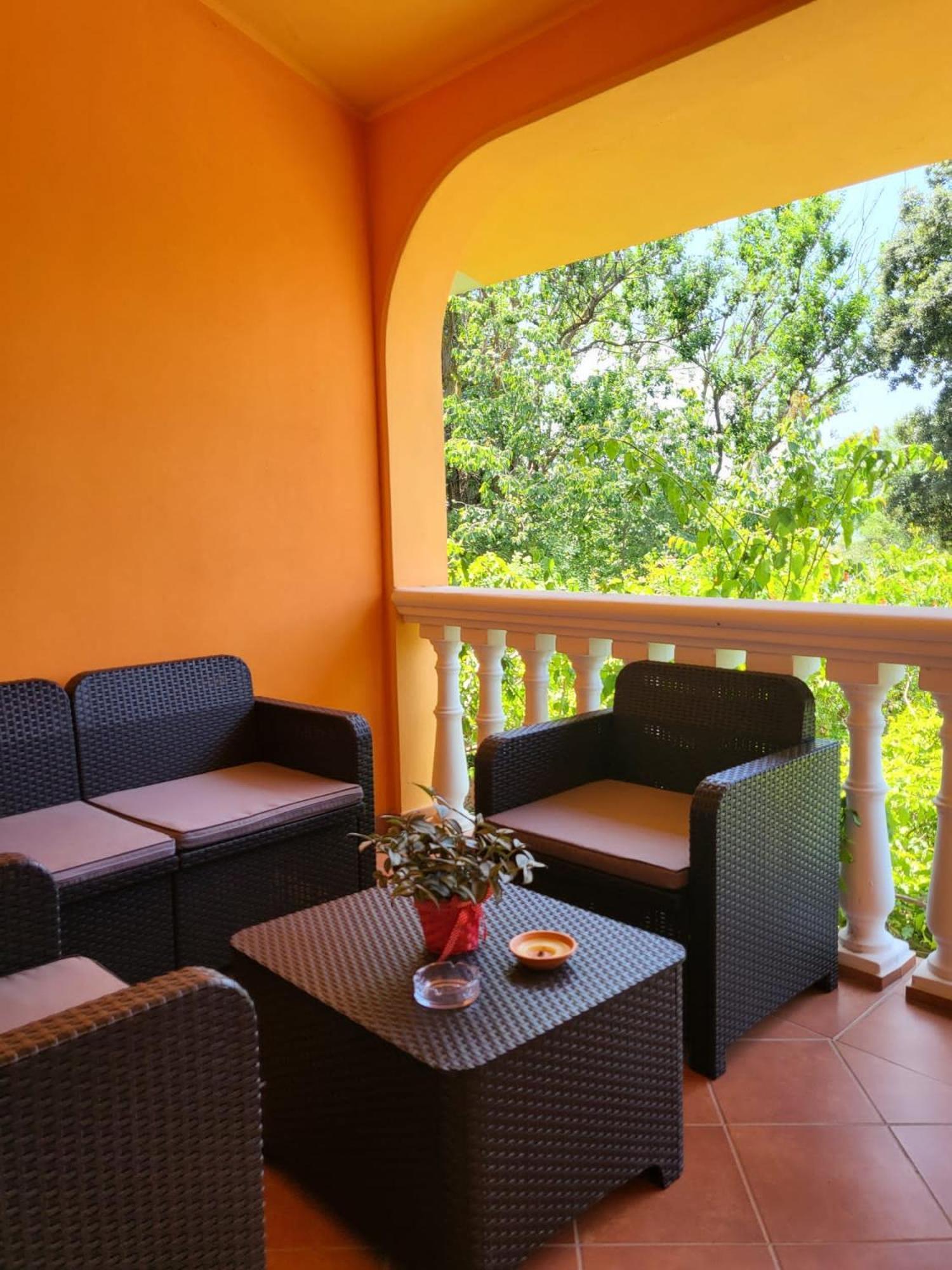 B&B Il Girasole Sant'Anna Arresi Ngoại thất bức ảnh